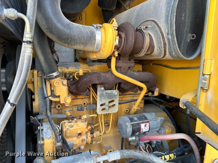 image for item NJ9335 2003 John Deere 444H wheel loader