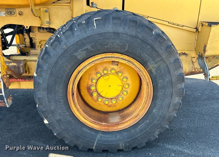 image for item NJ9335 2003 John Deere 444H wheel loader