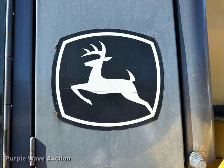 image for item NJ9337 2005 John Deere 444J wheel loader