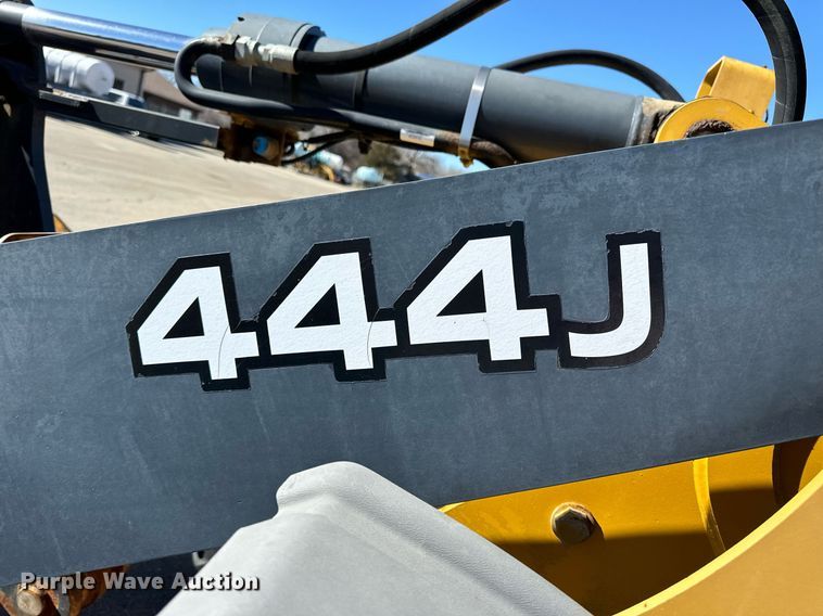 image for item NJ9337 2005 John Deere 444J wheel loader