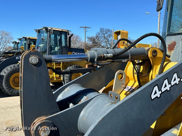 image for item NJ9337 2005 John Deere 444J wheel loader