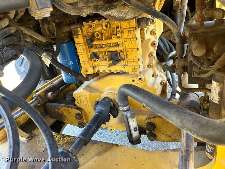 image for item NJ9337 2005 John Deere 444J wheel loader