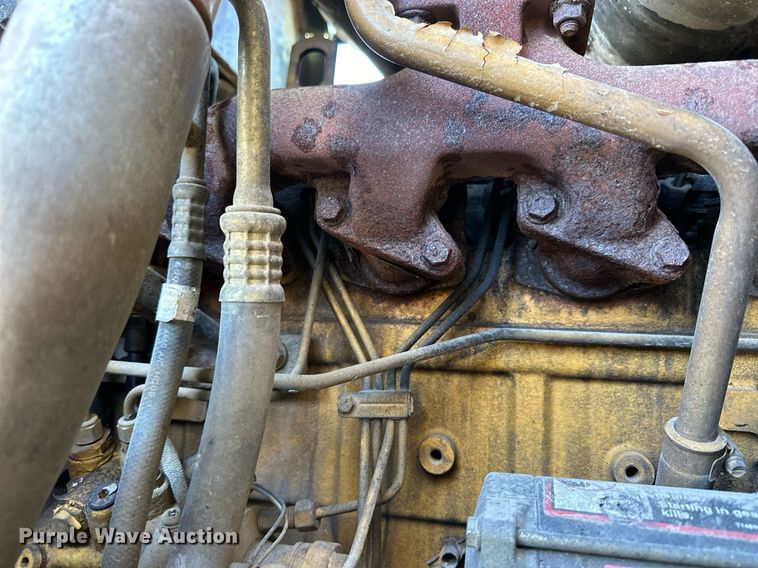 image for item NJ9337 2005 John Deere 444J wheel loader