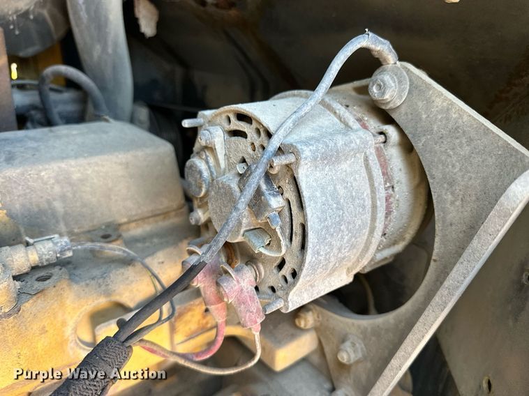 image for item NJ9337 2005 John Deere 444J wheel loader