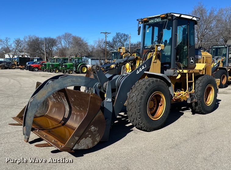 image for item NJ9338 2005 John Deere 444J wheel loader
