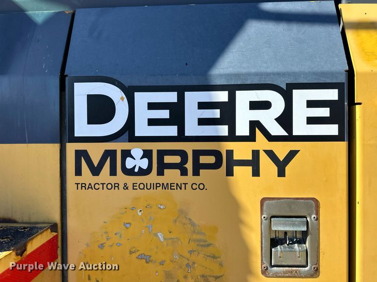 image for item NJ9338 2005 John Deere 444J wheel loader