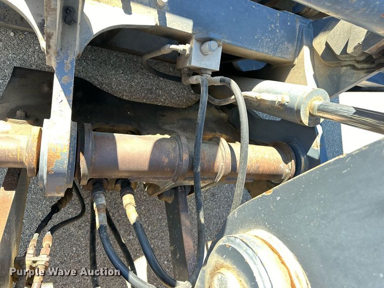 image for item NJ9338 2005 John Deere 444J wheel loader