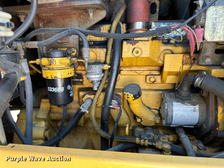 image for item NJ9338 2005 John Deere 444J wheel loader