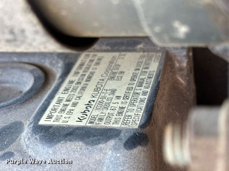 image for item NJ9339 2003 Bobcat S220 skid steer loader