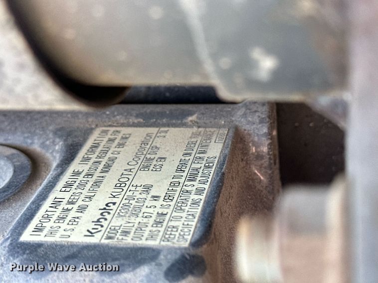 image for item NJ9339 2003 Bobcat S220 skid steer loader