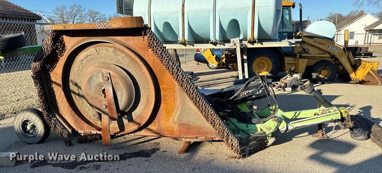 image for item NU9346 2006 Schulte XH1000 rotary mower