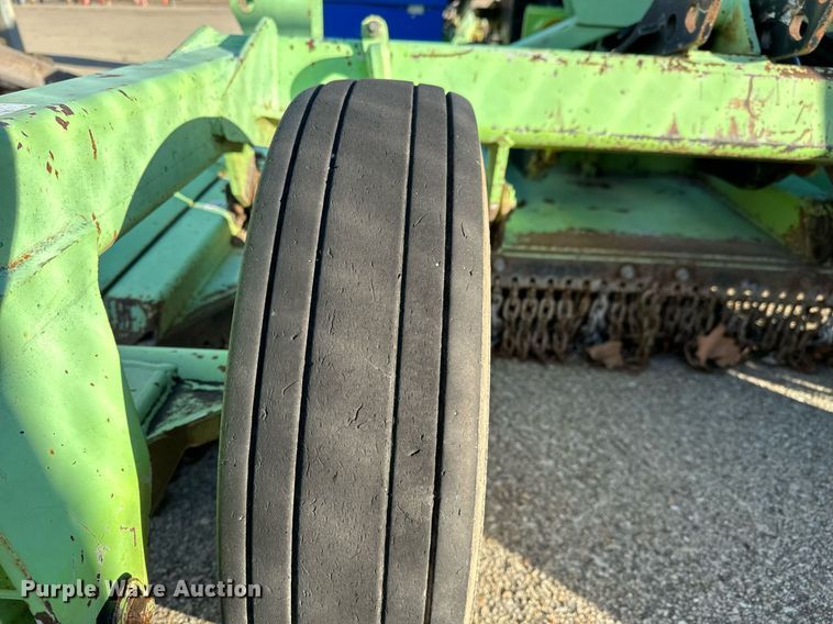 image for item NU9346 2006 Schulte XH1000 rotary mower