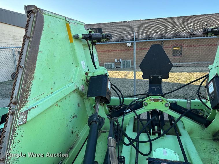 image for item NU9347 2006 Schute XH1500 batwing rotary mower