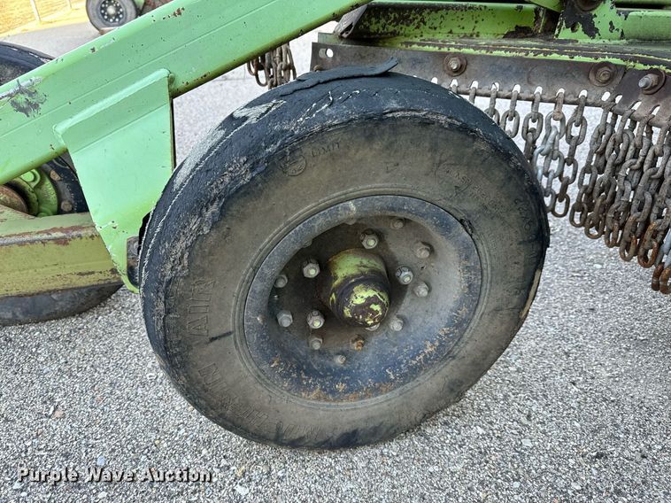 image for item NU9347 2006 Schute XH1500 batwing rotary mower