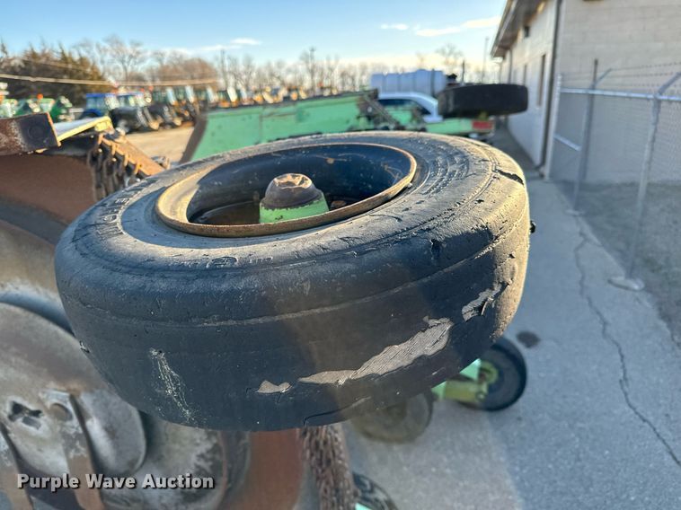 image for item NU9347 2006 Schute XH1500 batwing rotary mower