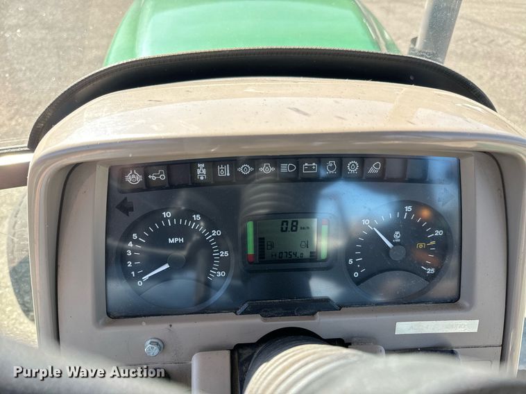 image for item NU9353 2006 John Deere 6415 tractor