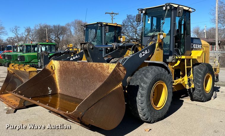 image for item NU9355 2007 John Deere 624J wheel loader