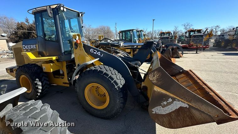 image for item NU9355 2007 John Deere 624J wheel loader