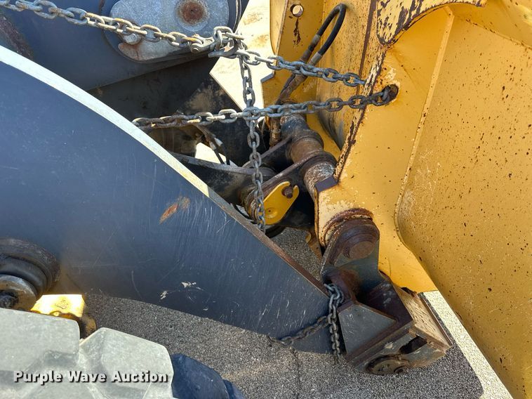 image for item NU9355 2007 John Deere 624J wheel loader