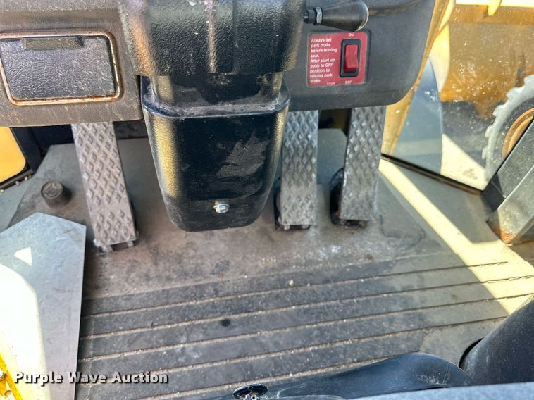 image for item NU9355 2007 John Deere 624J wheel loader