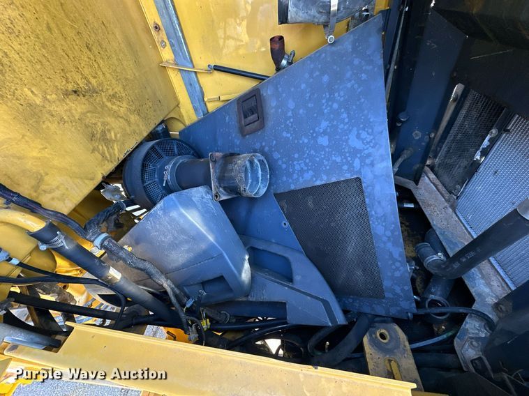 image for item NU9355 2007 John Deere 624J wheel loader