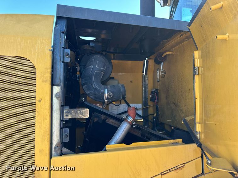 image for item NU9355 2007 John Deere 624J wheel loader