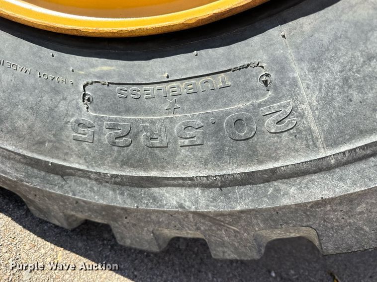 image for item NU9355 2007 John Deere 624J wheel loader