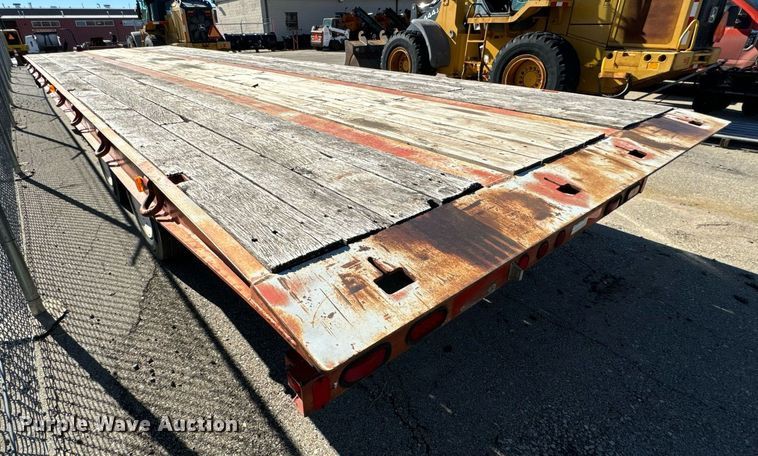 image for item NU9356 2006 Trail-Eze TE401 tilt deck equipment trailer