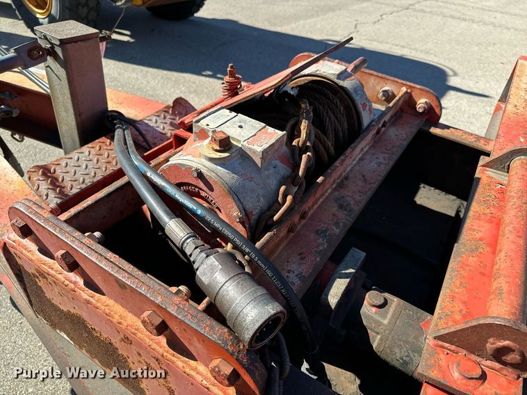 image for item NU9356 2006 Trail-Eze TE401 tilt deck equipment trailer