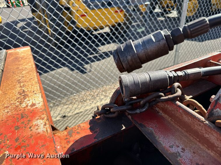 image for item NU9356 2006 Trail-Eze TE401 tilt deck equipment trailer