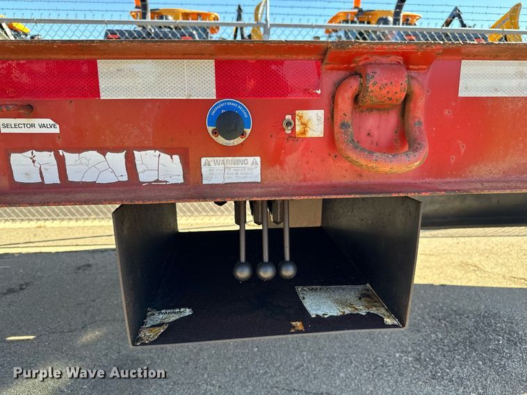 image for item NU9356 2006 Trail-Eze TE401 tilt deck equipment trailer