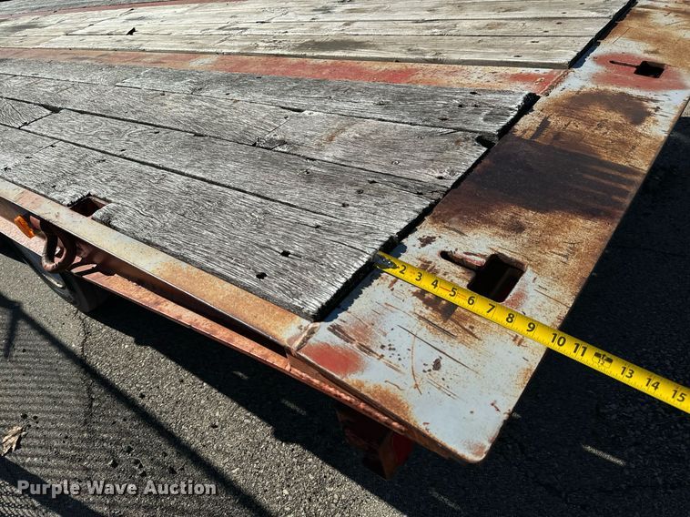 image for item NU9356 2006 Trail-Eze TE401 tilt deck equipment trailer