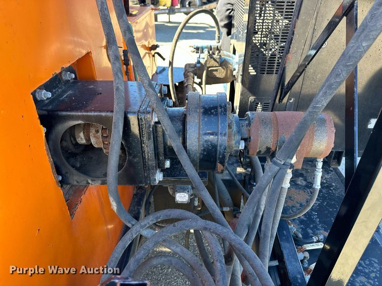 image for item NU9357 2012 Stepp SRM-10X120 asphalt recycler