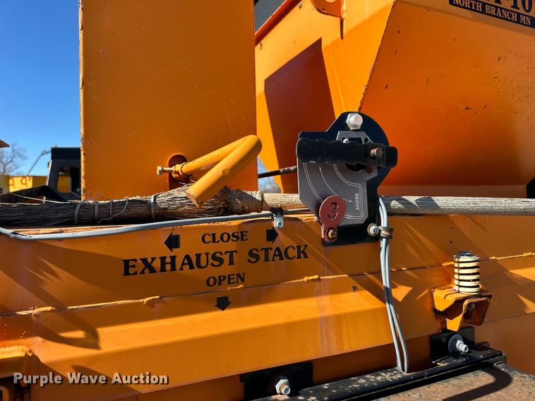 image for item NU9357 2012 Stepp SRM-10X120 asphalt recycler