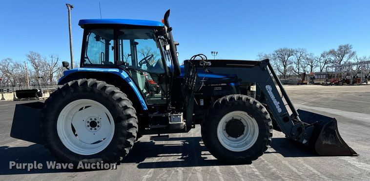 image for item NU9359 2006 New Holland TM-120 MFWD tractor