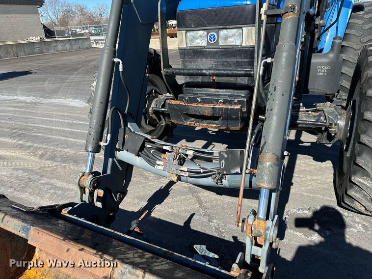 image for item NU9359 2006 New Holland TM-120 MFWD tractor