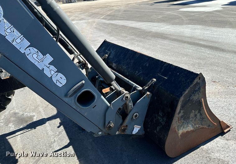 image for item NU9359 2006 New Holland TM-120 MFWD tractor