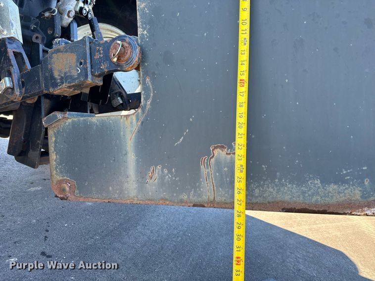 image for item NU9359 2006 New Holland TM-120 MFWD tractor