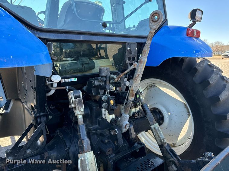 image for item NU9359 2006 New Holland TM-120 MFWD tractor