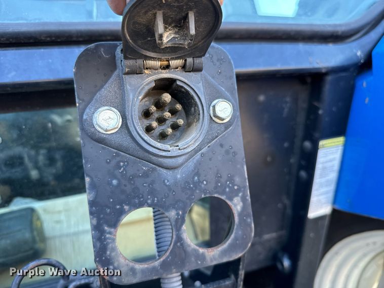 image for item NU9359 2006 New Holland TM-120 MFWD tractor