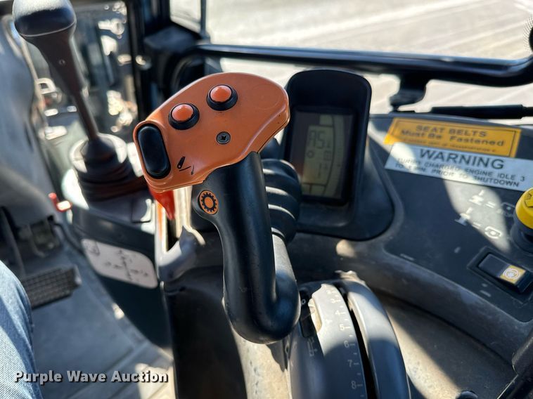 image for item NU9359 2006 New Holland TM-120 MFWD tractor