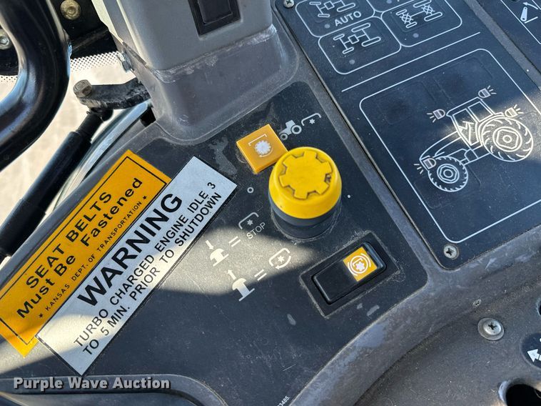 image for item NU9359 2006 New Holland TM-120 MFWD tractor