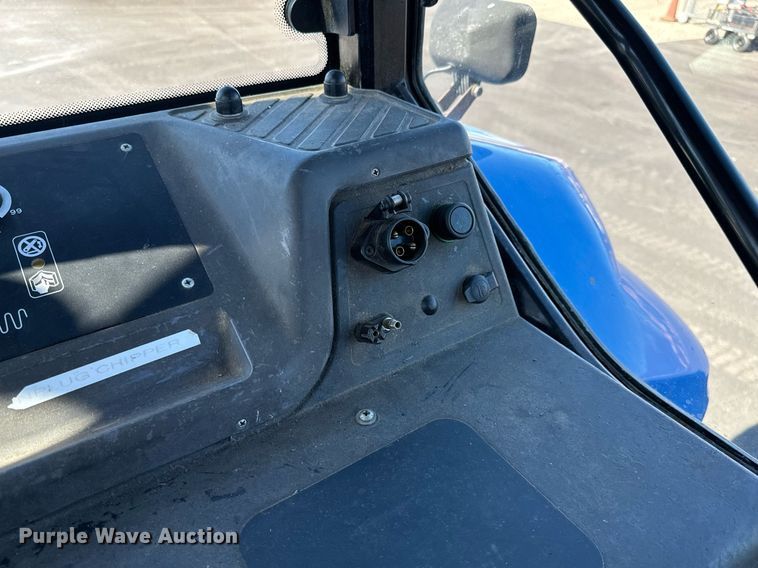 image for item NU9359 2006 New Holland TM-120 MFWD tractor