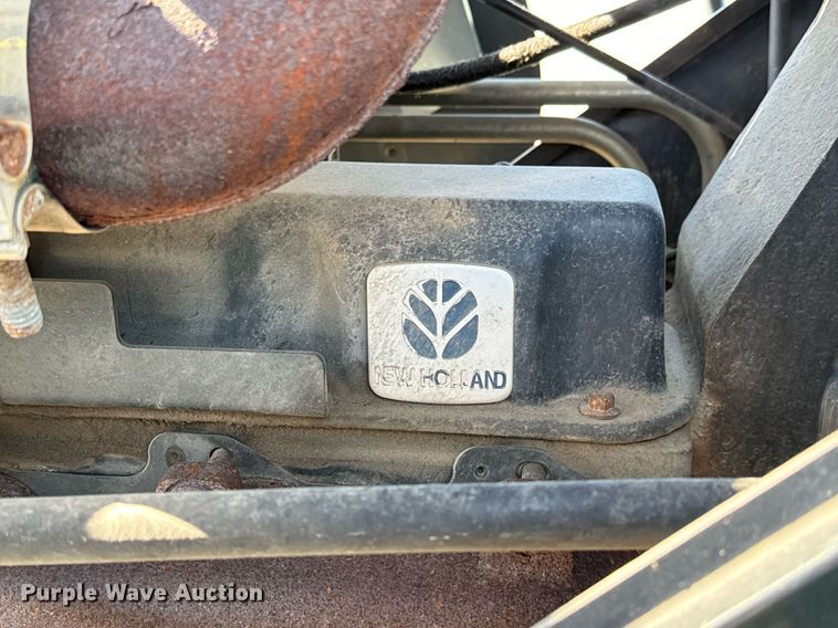 image for item NU9359 2006 New Holland TM-120 MFWD tractor