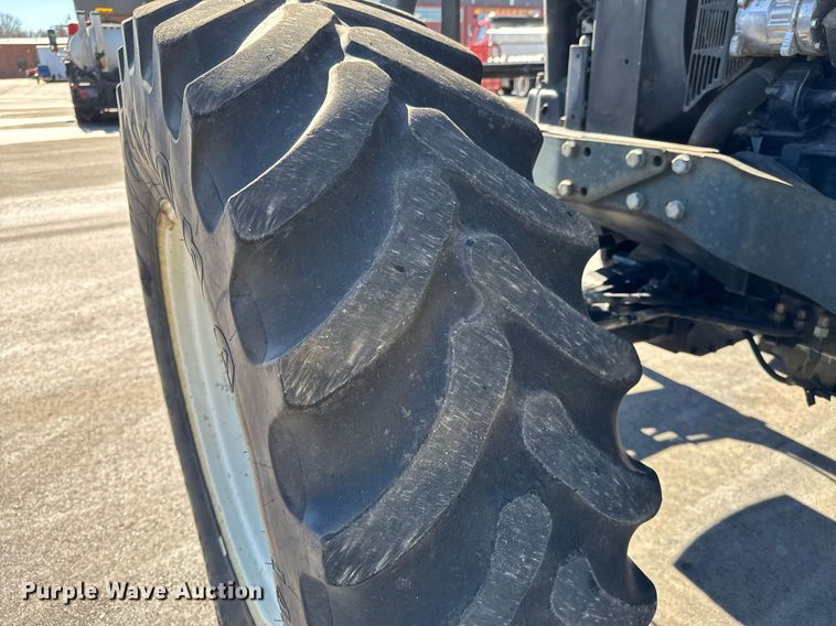 image for item NU9359 2006 New Holland TM-120 MFWD tractor