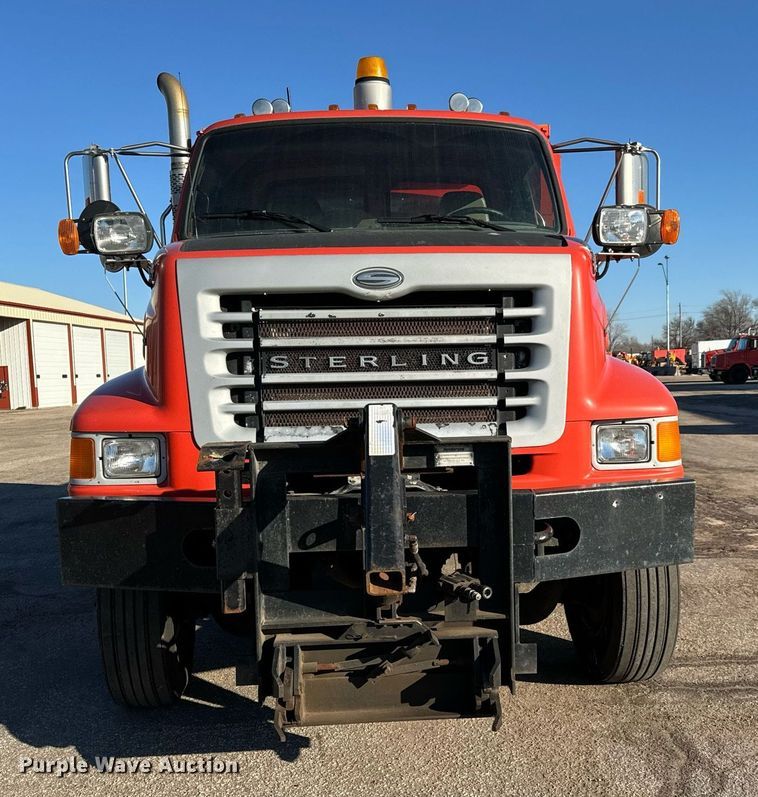 image for item NU9364 2006 Sterling LT7500 dump truck