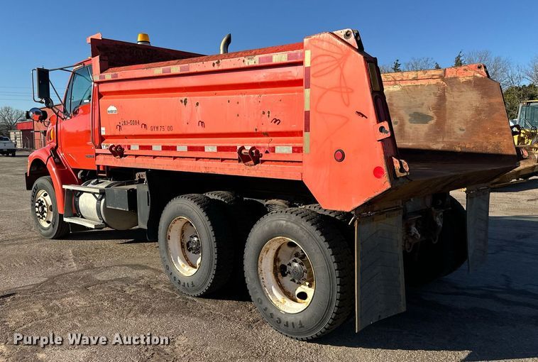 image for item NU9364 2006 Sterling LT7500 dump truck