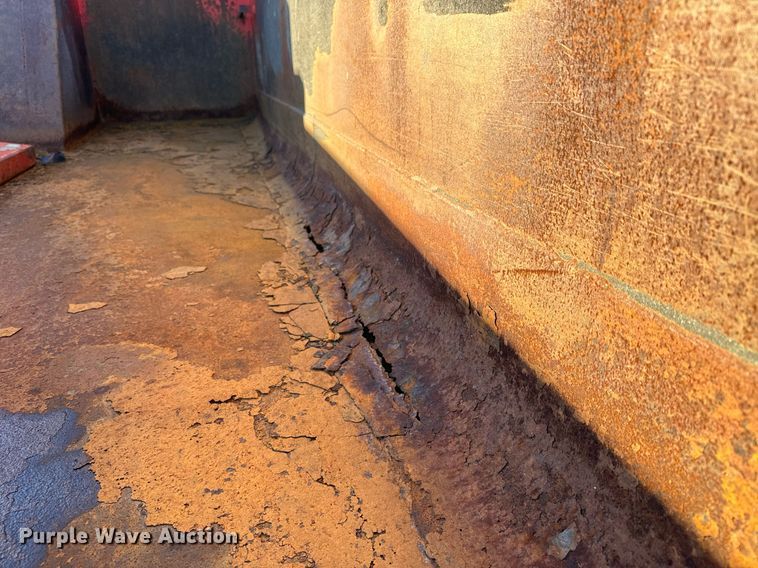 image for item NU9364 2006 Sterling LT7500 dump truck