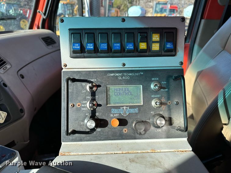 image for item NU9364 2006 Sterling LT7500 dump truck