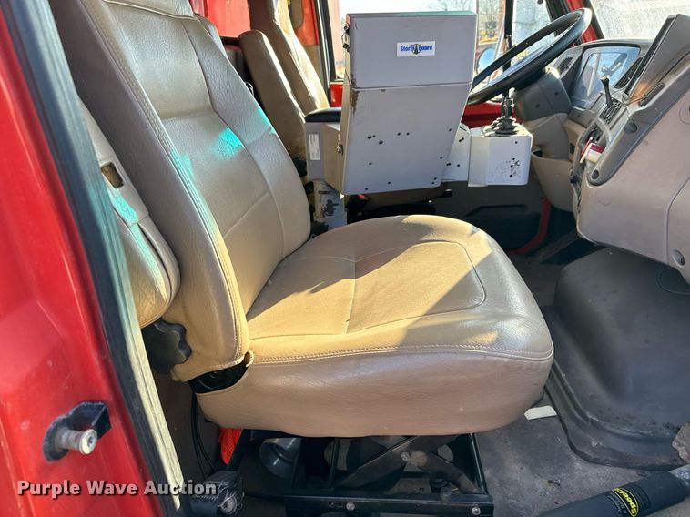 image for item NU9364 2006 Sterling LT7500 dump truck